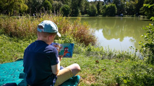 Journée en famille au Parc de Cibeins à Misérieux