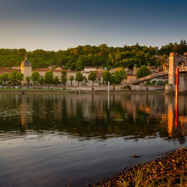 Effet miroir sur la Saône à Trévoux