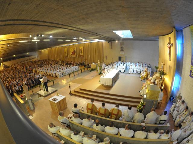 Messe du 4 août à l'Église Notre-Dame-de-la-Miséricorde à Ars