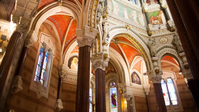 Basilique Saint-Sixte à Ars-sur-Formans