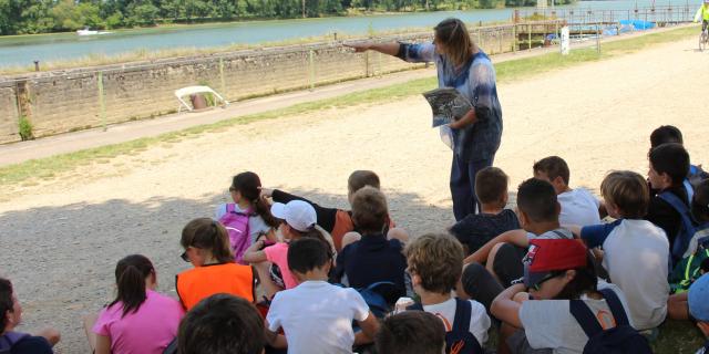 Visite scolaire par le Pays d'Art et d'Histoire