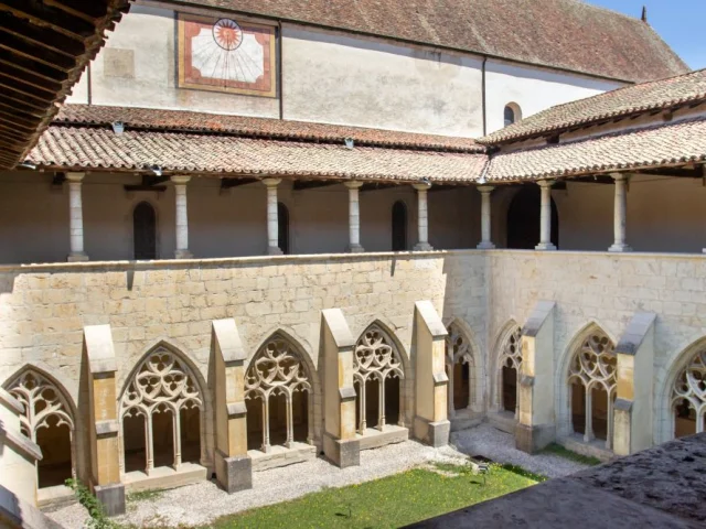 Abbaye Dambronay Cloitre